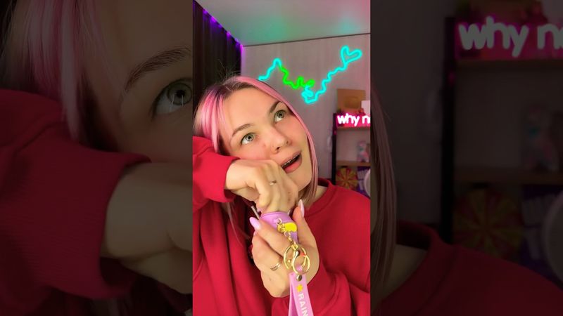 Моя мини сумочка😁Чего в ней только нет😂