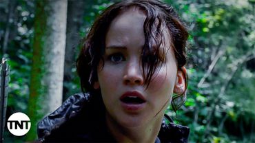 Rue’s Death in the Hunger Games Sparks a Revolution [CLIP] | The Hunger Games (2012) | TNT