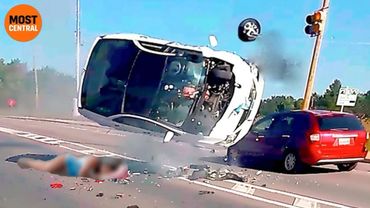 Real-Life Shocking Car Crashes & Unexpected Moments Caught on CCTV