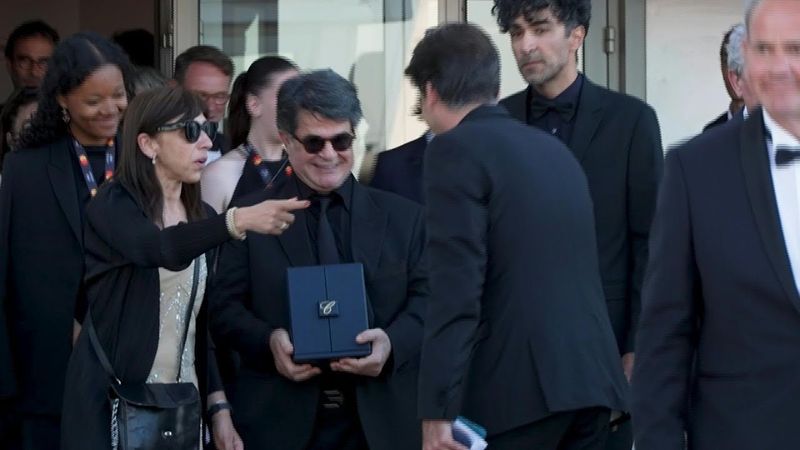 Dissident Iranian filmmaker Panahi wins Cannes top prize | AFP