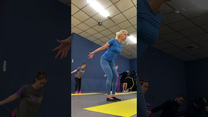 Пилатес | Раскрытие грудного отдела | Осанка | 10.02.2024 г. #pilates #bodymind #осанка #fitness