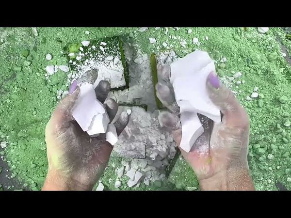 Crunchy green dyed blocks and freshies 💚 