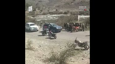 مليشيا الحوثي تفرض حصاراً خانقاً على حي "الحفرة" في رداع