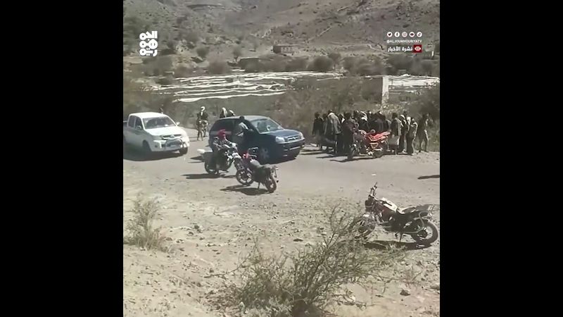 مليشيا الحوثي تفرض حصاراً خانقاً على حي "الحفرة" في رداع