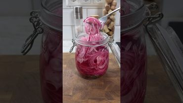 Идеальное дополнение к шашлыку 🧅😍 #рецепты #шашлыки #маринованныйлук #лук #рекомендации #выходные