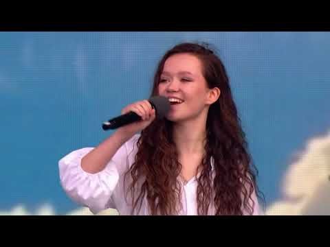 Анастасия Иванова и Олег Газманов  "Озёра синие".