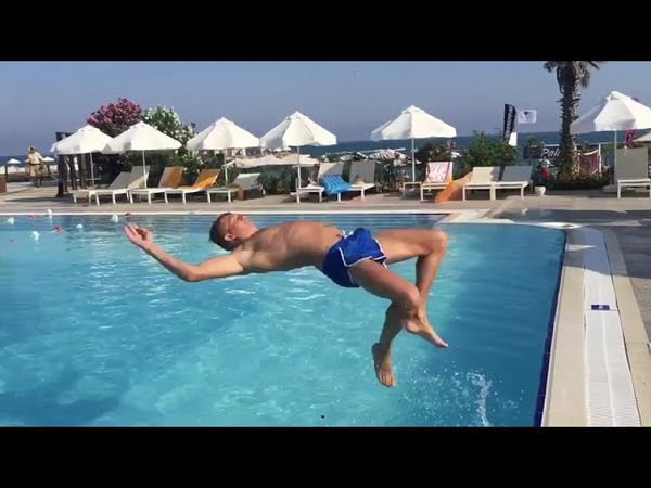 Нептун Дельфинариевич Вода