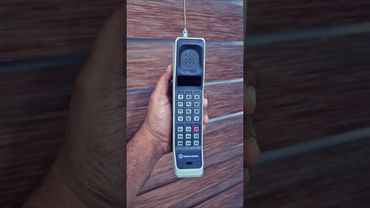 1980s Motorola Dynatac 8000 F 😍World's first mobile phone Series