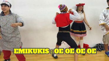 GLOGLO ASUSTA A EMIKUKIS CON SU BAILE