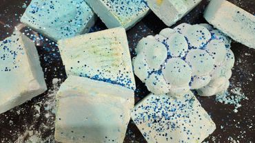 2 shorts viedos in one frame 🤐