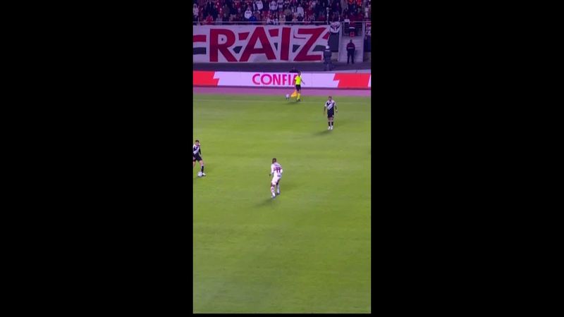 Gol de Rayan para o Vasco!