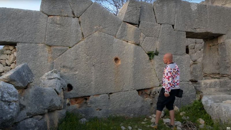 В списках не значится. Безымянный город | s04e09