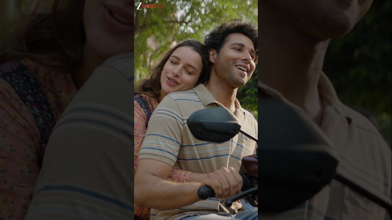 #BasEkDhadak #Dhadak2 #SidhhantChaturvedi #TriptiiDimri #ShreyaGhoshal #JubinNautiyal #shorts