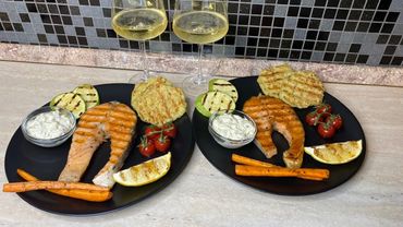 Как встречать жену с отпуска) Смотреть со звуком