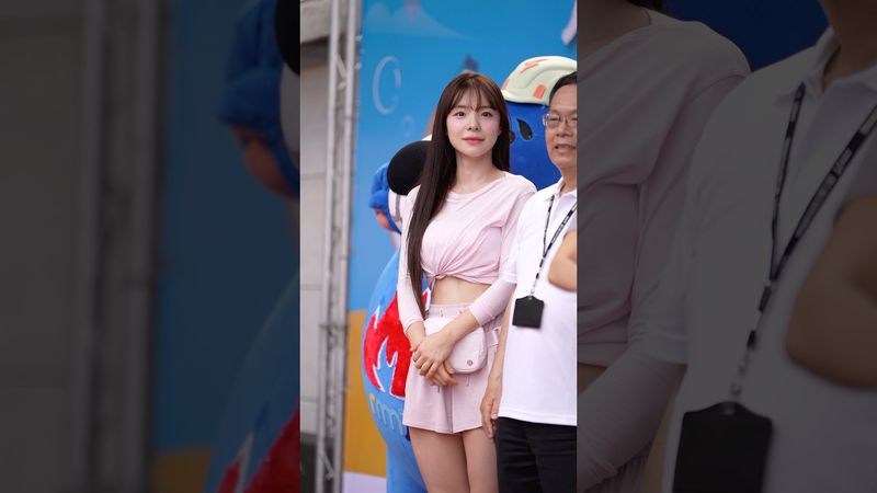 多慧轉頭突然發現我的反應 好可愛🤣@lee_dahye #李多慧 #이다혜 #cheerleader #fancam #shorts