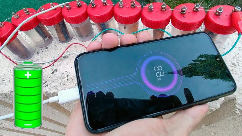 Der externe Akkumulator, der auf Meerwasser hergestellt ist.