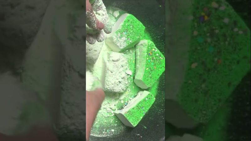 Green Floury Fresh Chalk