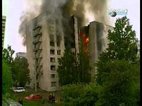 Общежитие развалилось в хлам. Россия