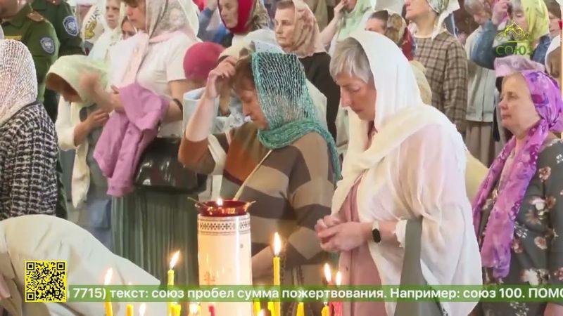 Божественная литургия в Вознесенском кафедральном соборе города Новосибирска