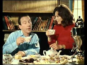 ...тоже ученый. У него три класса образования. .wmv