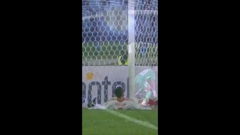 Savarino desperdicia gran posibilidad para Venezuela