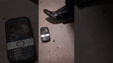 Heels vs old phone. I tried my hardest.