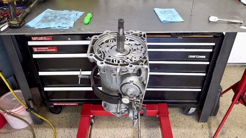 700R4 & 4L60E: Measuring Servo Travel and Adjusting Band Clearance PT1