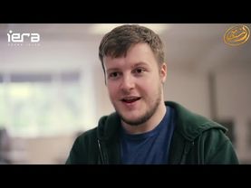 Он принял ислам Мама в шоке #КОРАН😃