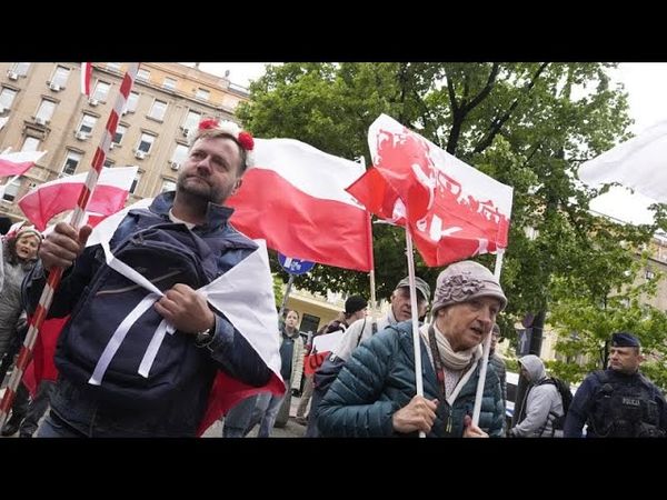 Anti-immigration protesters gather in Poland ahead of elections
