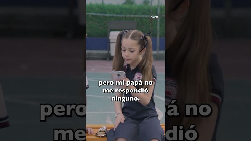 Azul es ignorada por su padre al no querer responderle #AMar #Uninovelas