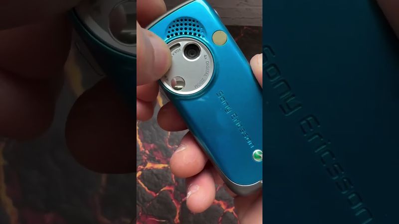 Mobile phones of the early 2000s