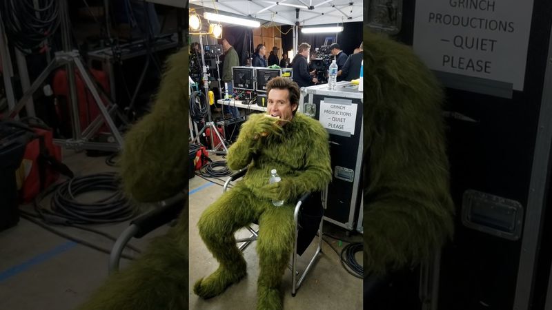 How the Grinch Stole Christmas (2000) BTS #grinch #movie #behindthescenes