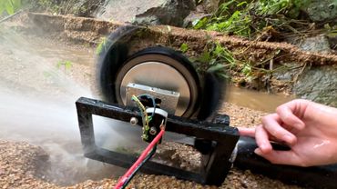 ✅Mini hydroelectric power station on a stream from a GYROSCOOTER ⚡️Pelton turbine on a 3D printer⚡️