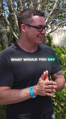 Multi-Millionaire reveals the DIFFERENCE between the MIDDLE CLASS and...