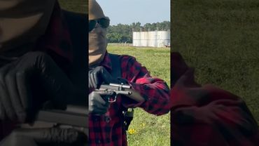 Beretta short #guns #shorts #pistol