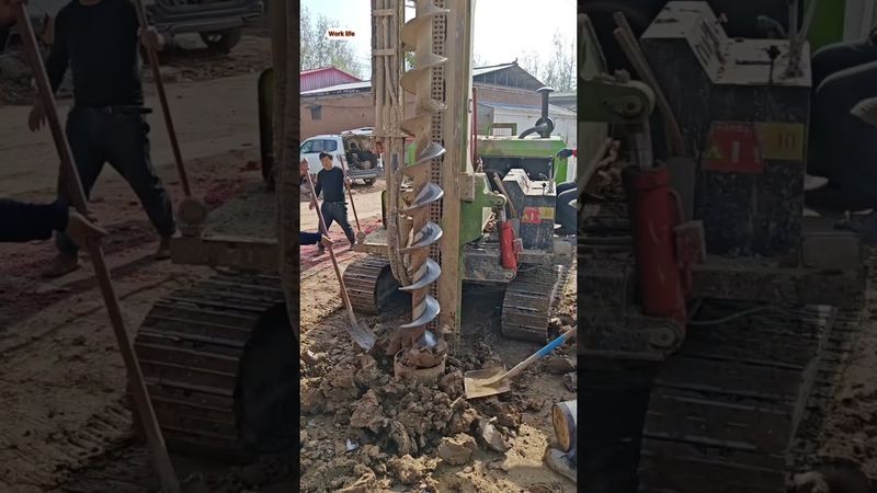 آلة حفارة صغيرة تحفر في الأرض لتثبيت الأعمدة