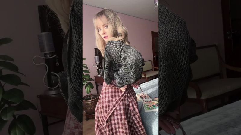 An innocent and gentle girl #gamergirl #cosplaygirl #egirl