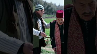 المختار ما ترك مرته لحالها وراح معها على الارض ... .؟! 😥 #وطن_اورجينال #باب_الحارة