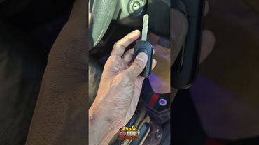 ทำกุญแจรีโมทรถ #Honda #Cityแบบพับได้ พร้อมโปรแกรมให้เรียบร้อย#ร้านทำกุญแจใกล้ฉัน 𝟬𝟲𝟯-𝟲𝟯𝟵𝟳𝟭𝟯𝟮 ช่างโอ้