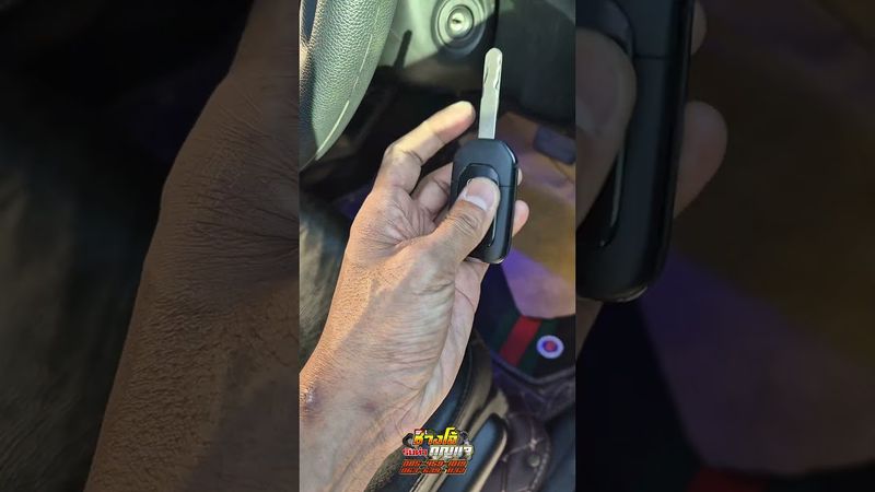 ทำกุญแจรีโมทรถ #Honda #Cityแบบพับได้ พร้อมโปรแกรมให้เรียบร้อย#ร้านทำกุญแจใกล้ฉัน 𝟬𝟲𝟯-𝟲𝟯𝟵𝟳𝟭𝟯𝟮 ช่างโอ้