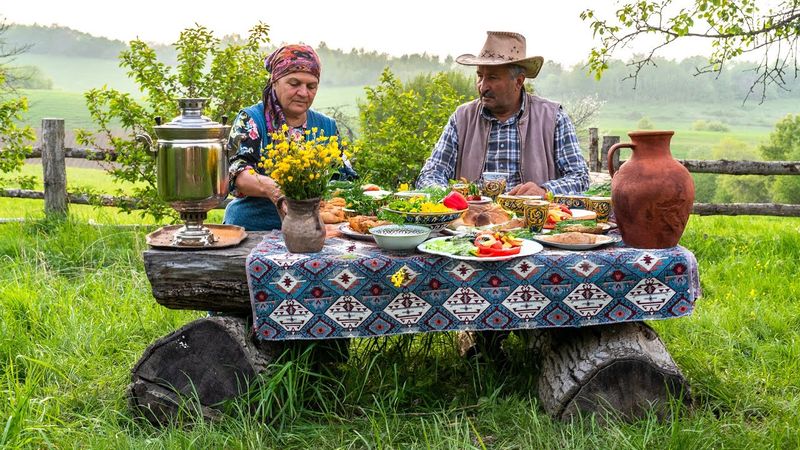 Eintopf-Dorf-Mittagessen | Einfache Landküche