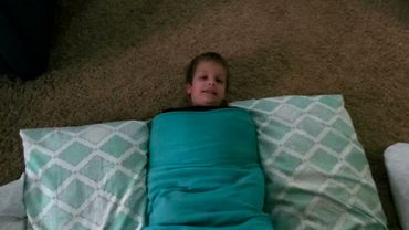 LITTLE SISTER BEATS UP BURRITO BROTHER!! 🤣👱‍♀️👱‍♂️😱😱😱