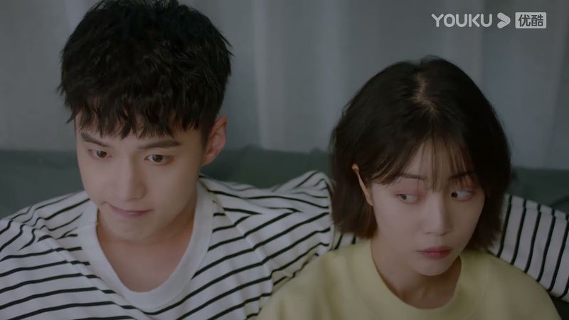 💘【同框高糖片段11】姐弟倆看视频學習，一夜過後，弟弟第二天還要求再來一次