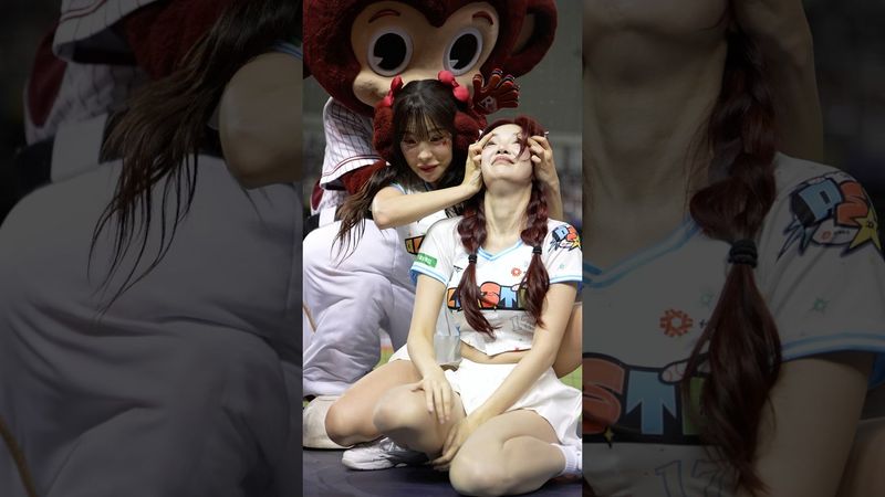 螳螂捕蟬黃雀在後 色猴是太久沒見到多慧懷念被打的滋味了吧🤣@lee_dahye