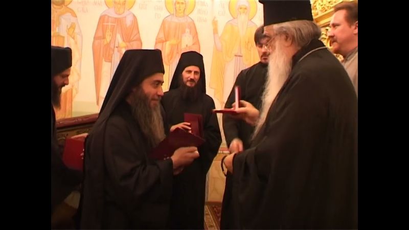 Монахи монастыря Симонопетра в МЕУ 2012 год