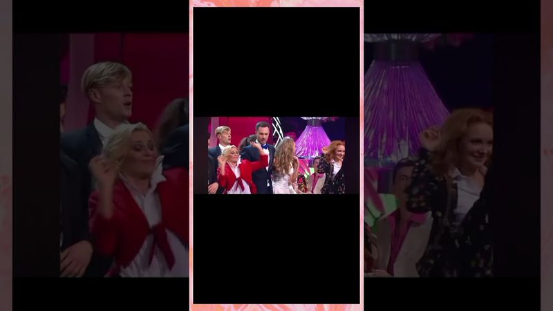 Танцы на свадьбе 3🤣....