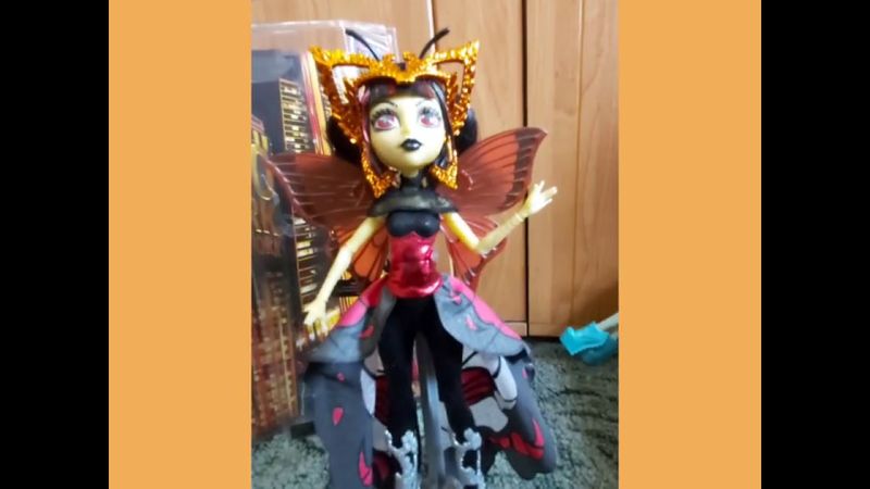 Кукла с пыльной полки.Распаковка и обзор куклы монстер хай Луны Мотьюс.