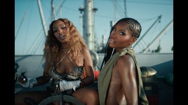 Alemeda & Doechii - Beat A B!tch Up (Official Music Video)