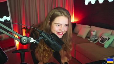 TWITCH UKRAINIAN GIRL COMPILATION | EDIT + DANCE