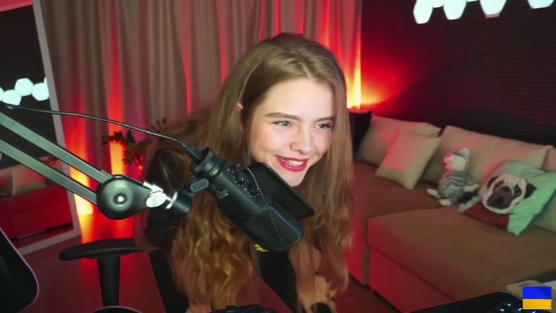 TWITCH UKRAINIAN GIRL COMPILATION | EDIT + DANCE
